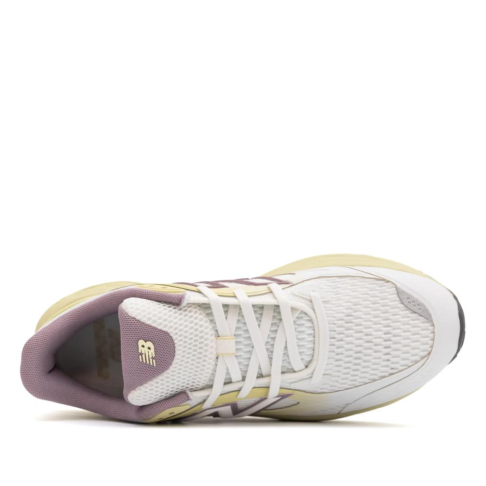 Topánky New Balance UTRNQB - biele