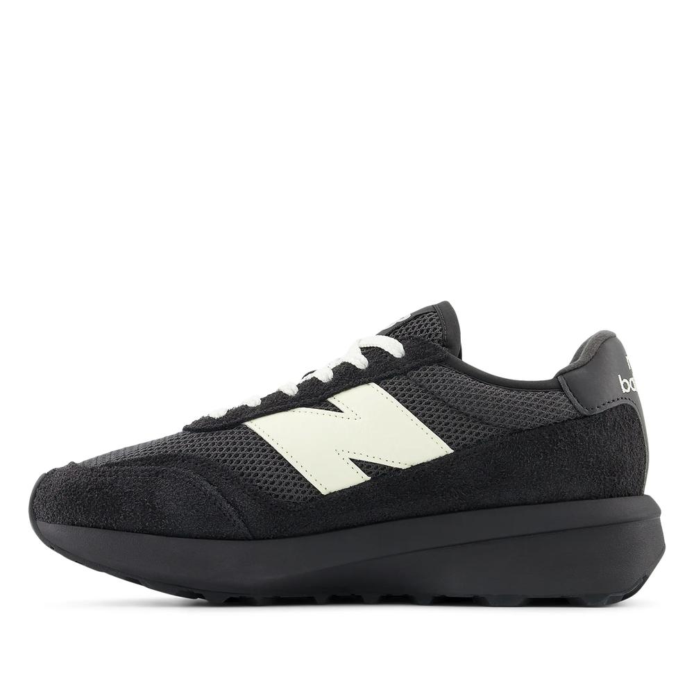 Topánky New Balance U370PB - čierne