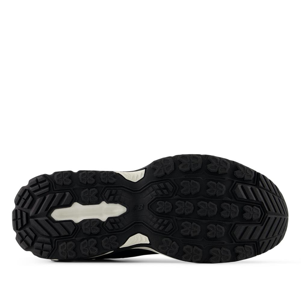 Dámske topánky New Balance 410V9 W4105SO - čierne