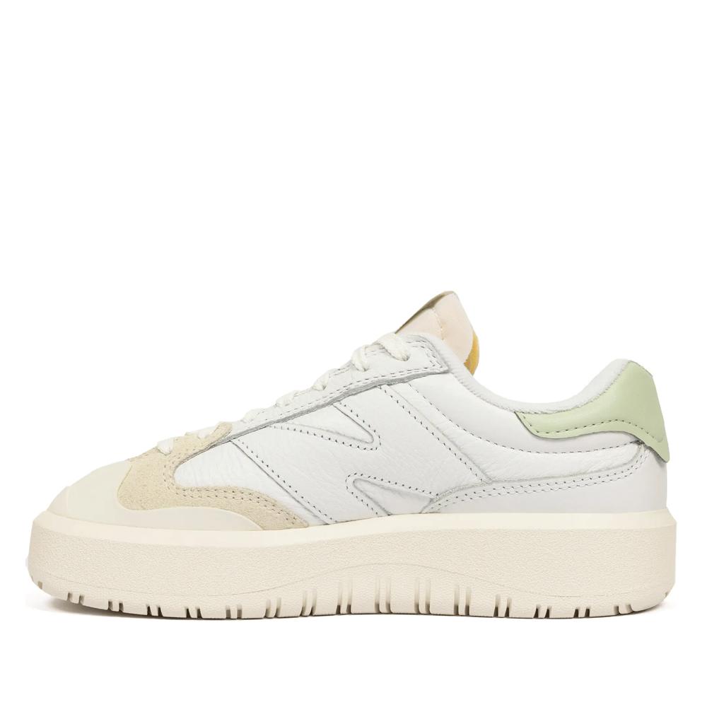 Topánky New Balance CT302SG - biele