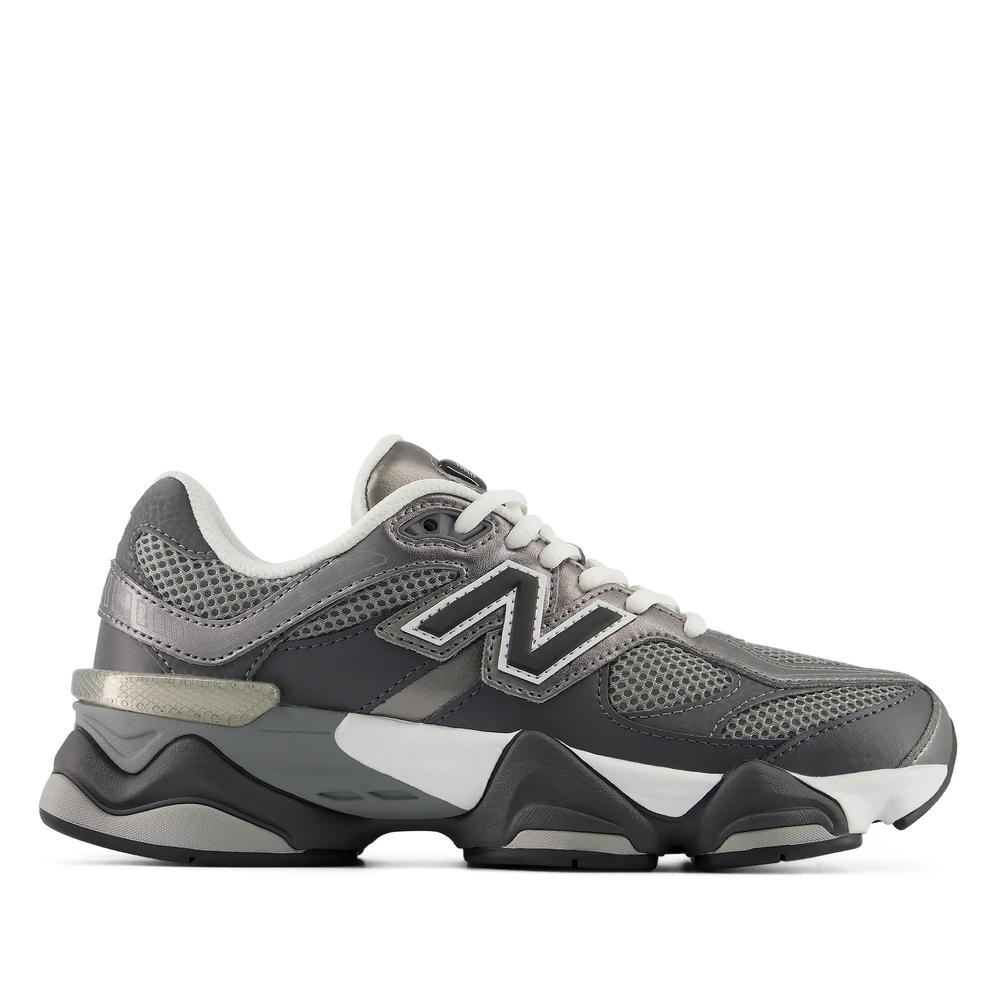 Detské topánky New Balance G90603BN - šedý