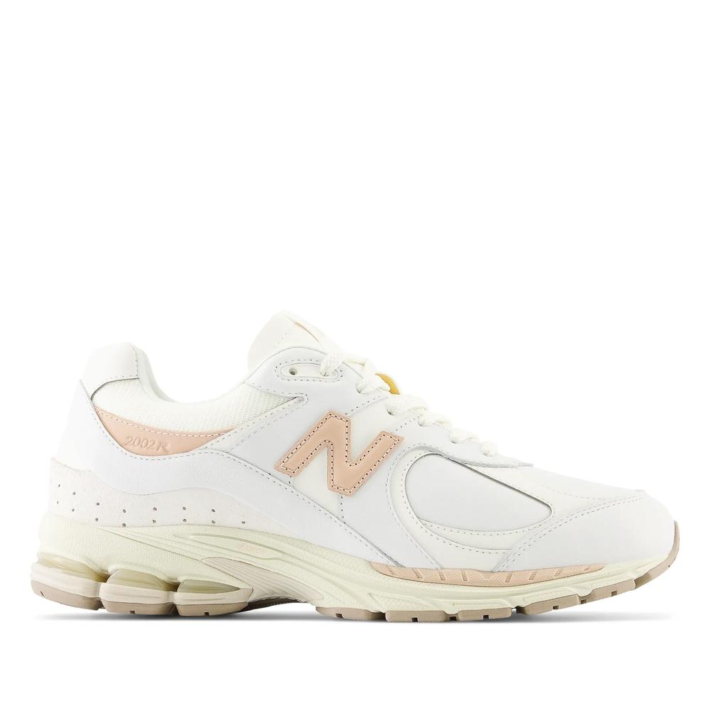 Unisex topánky New Balance M2002RVF – biele