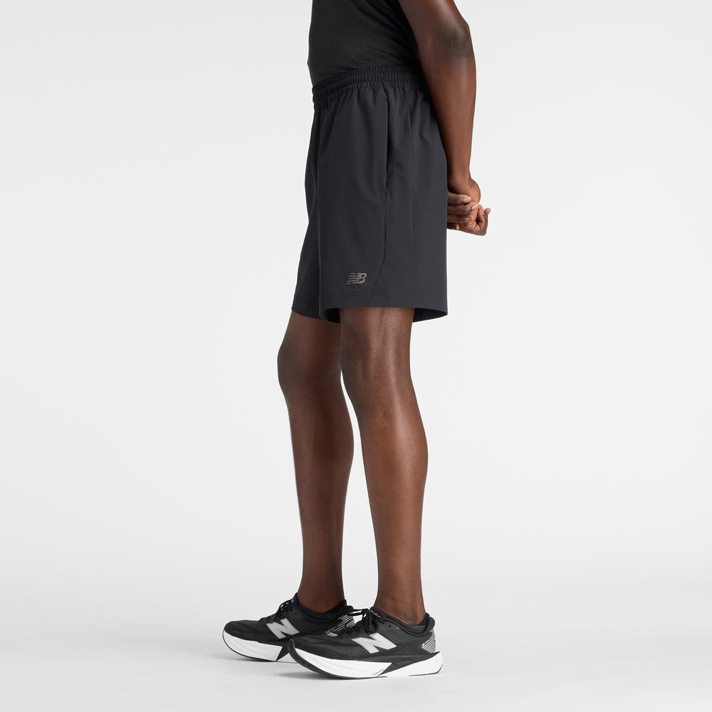 Pánske šortky New Balance MB6174CDBK - čierne