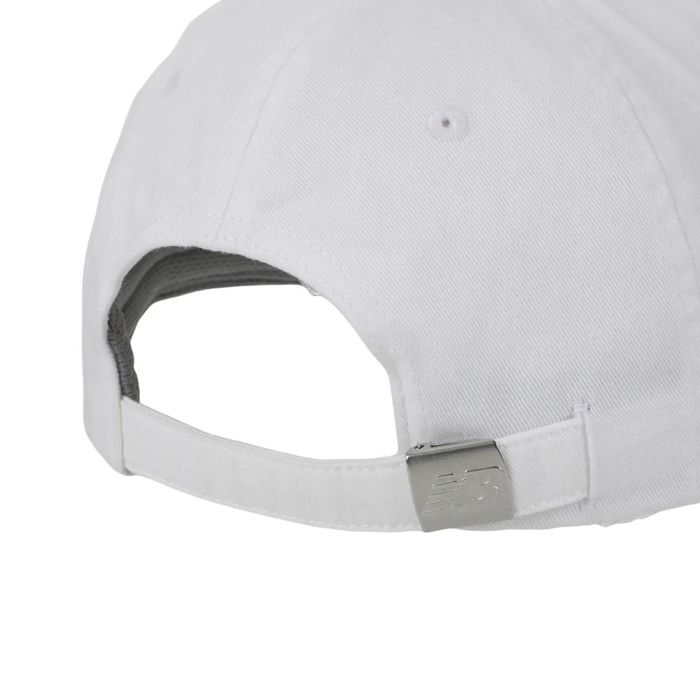 Čiapka s dážďom New Balance LAH51009WT - biele