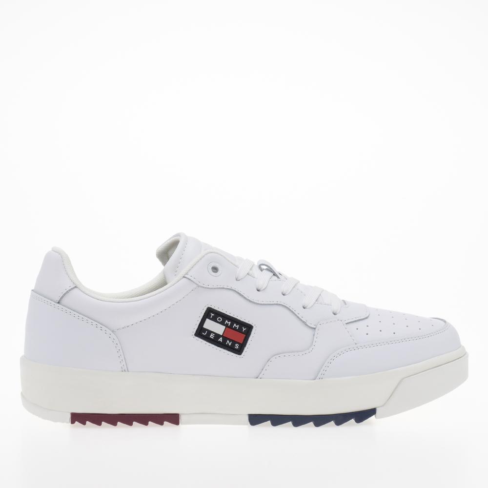 Topánky Tommy Jeans Essential Retro Leather Half Cleat EM0EM00899-YBR - biele