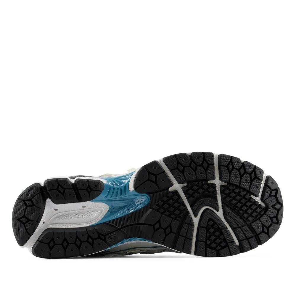 Unisex topánky New Balance U19065IC - biele