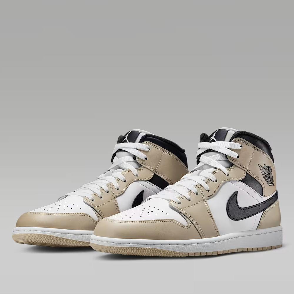 Pánske topánky Air Jordan 1 Mid DQ8426-153 - biele