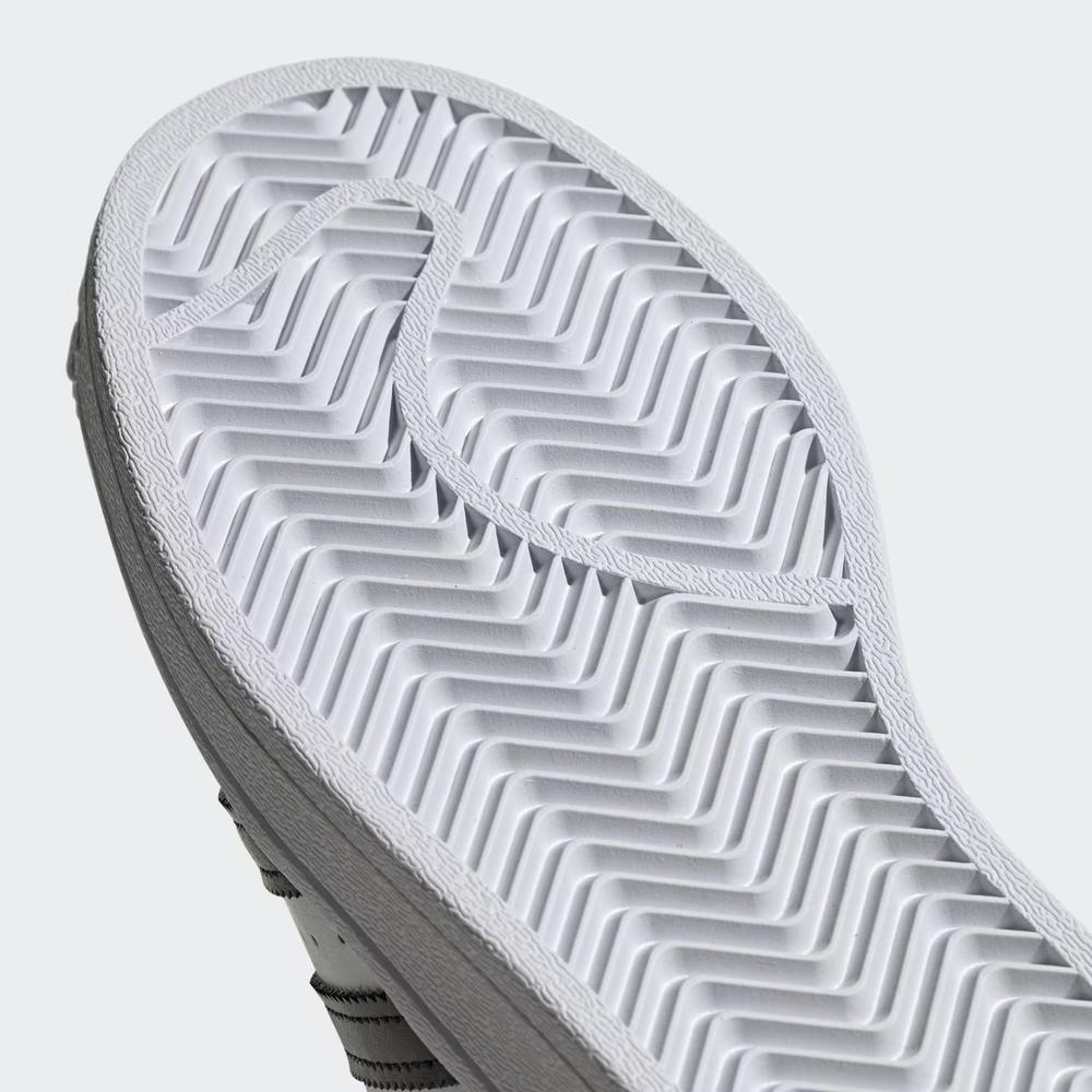 Topánky adidas Originals Superstar FU7712 - biele