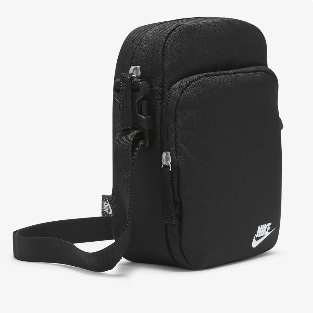 Taška Nike Heritage DB0456-010 - čierne