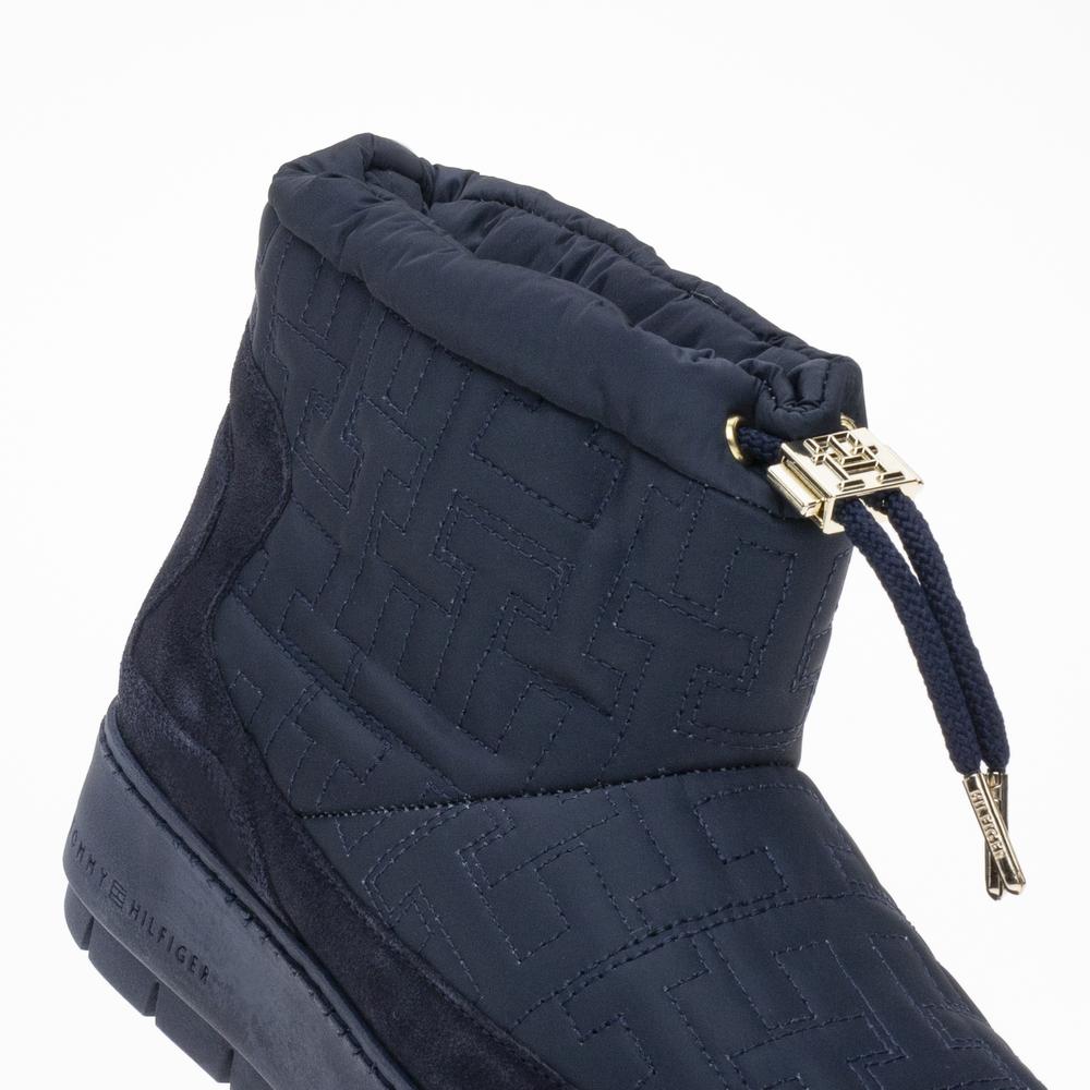 Topánky Tommy Hilfiger Tommy Monogram Snowboot FW0FW07637-DW6 - tmavomodré