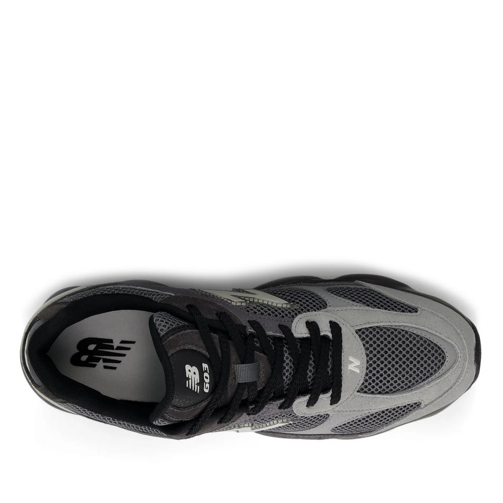 Pánske topánky New Balance M6032DK - šedý