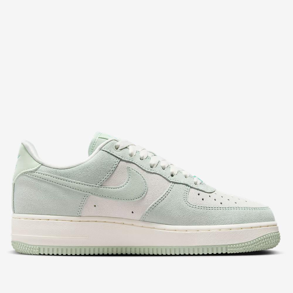 Dámske topánky Nike Air Force 1 '07 SE HQ1497-099 - zelené