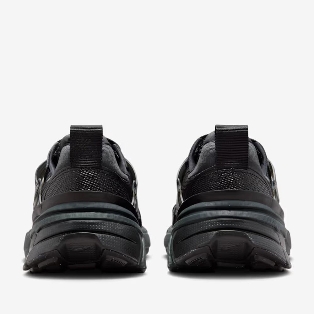 Unisex topánky Nike V2K Run FD0736-001 - čierne