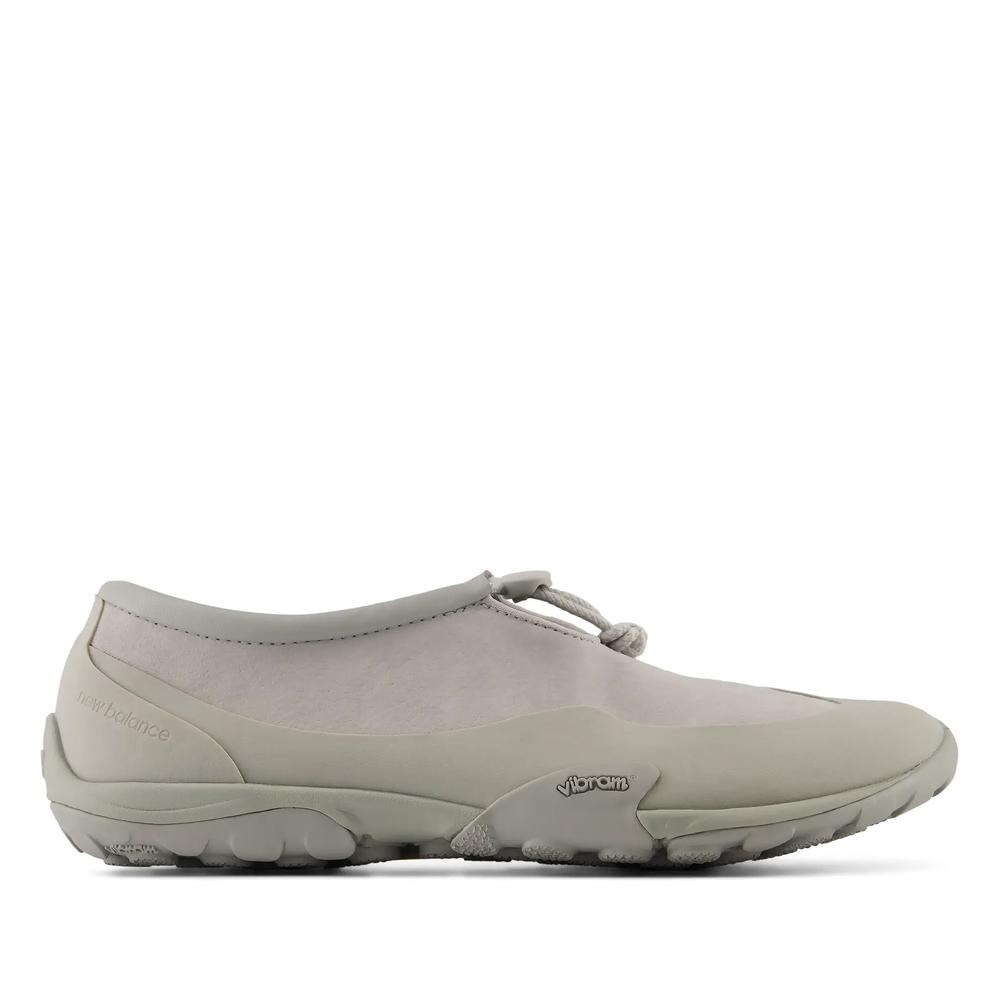Unisex topánky New Balance Minimus MT10T8WQ - šedý