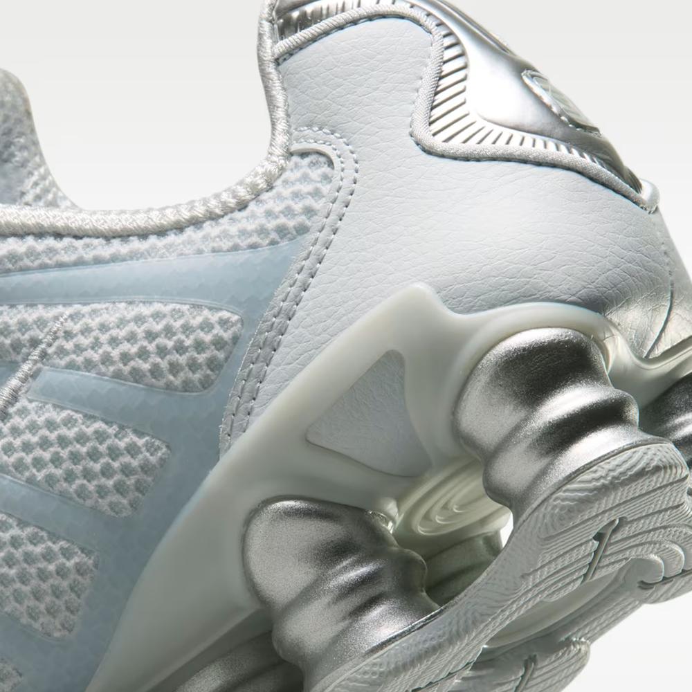 Dámske topánky Nike Shox TL IH2559-002 - šedý