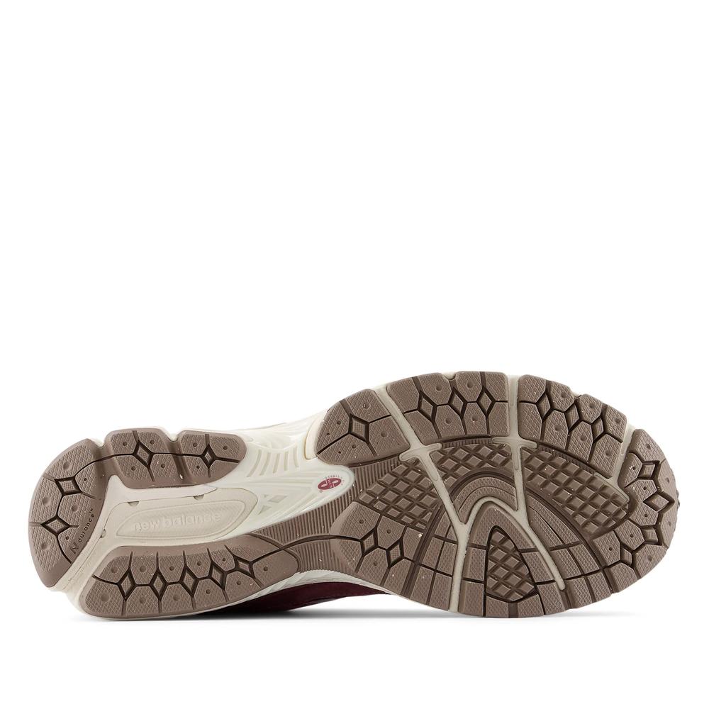 Topánky New Balance U2002RS - bordóvé