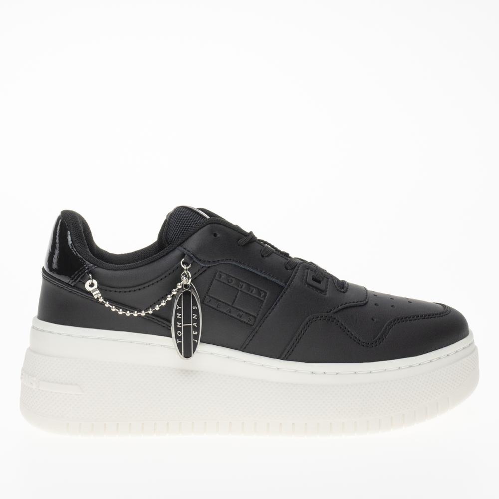Topánky Tommy Jeans TJW Retro Flatform Charm EN0EN02421-BDS - čierne