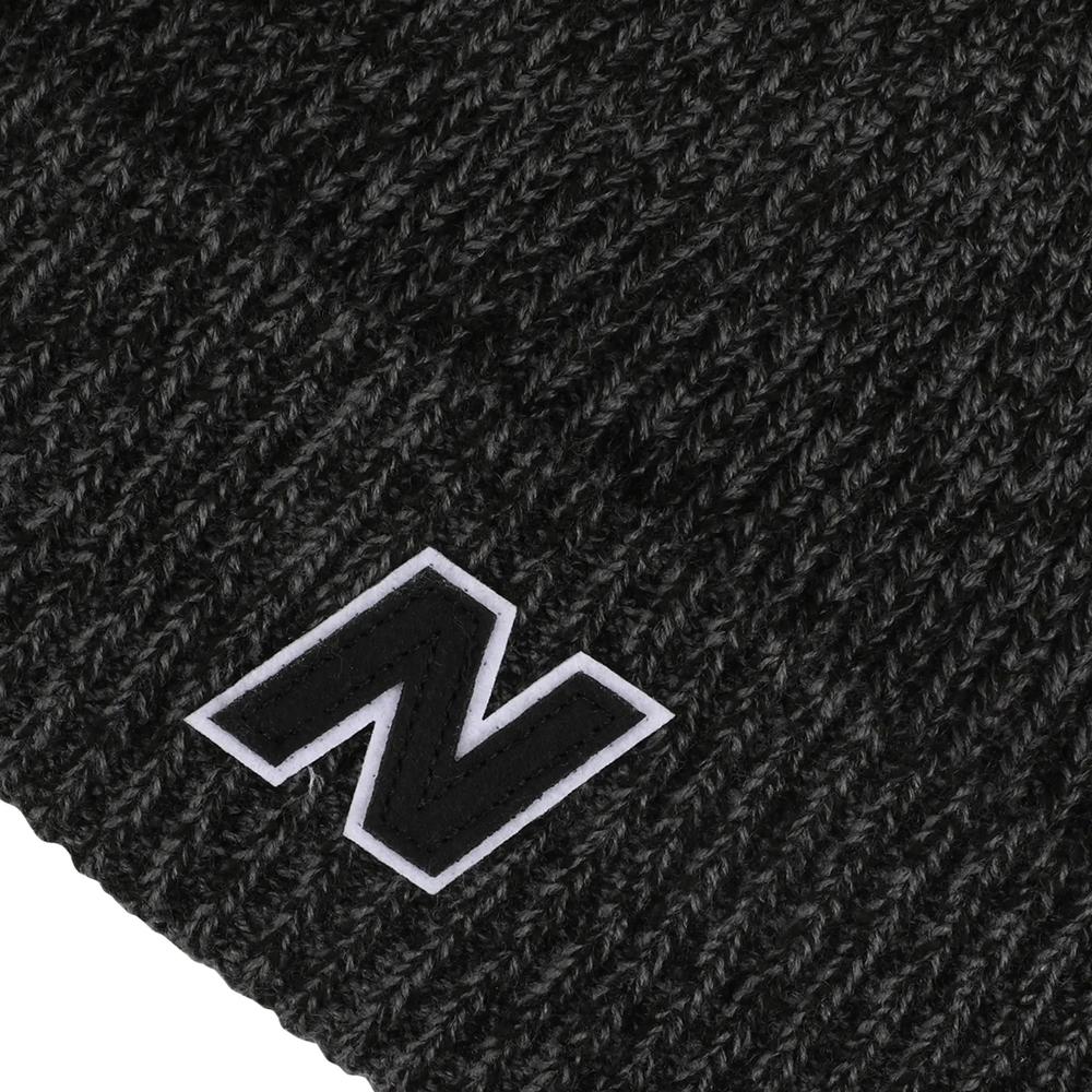 Čiapka s dážďom pre každého New Balance LAH53009BK - čierne