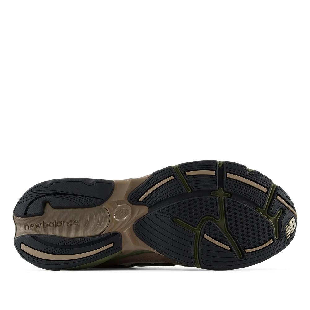 Unisex topánky New Balance U20105HA - hnedé