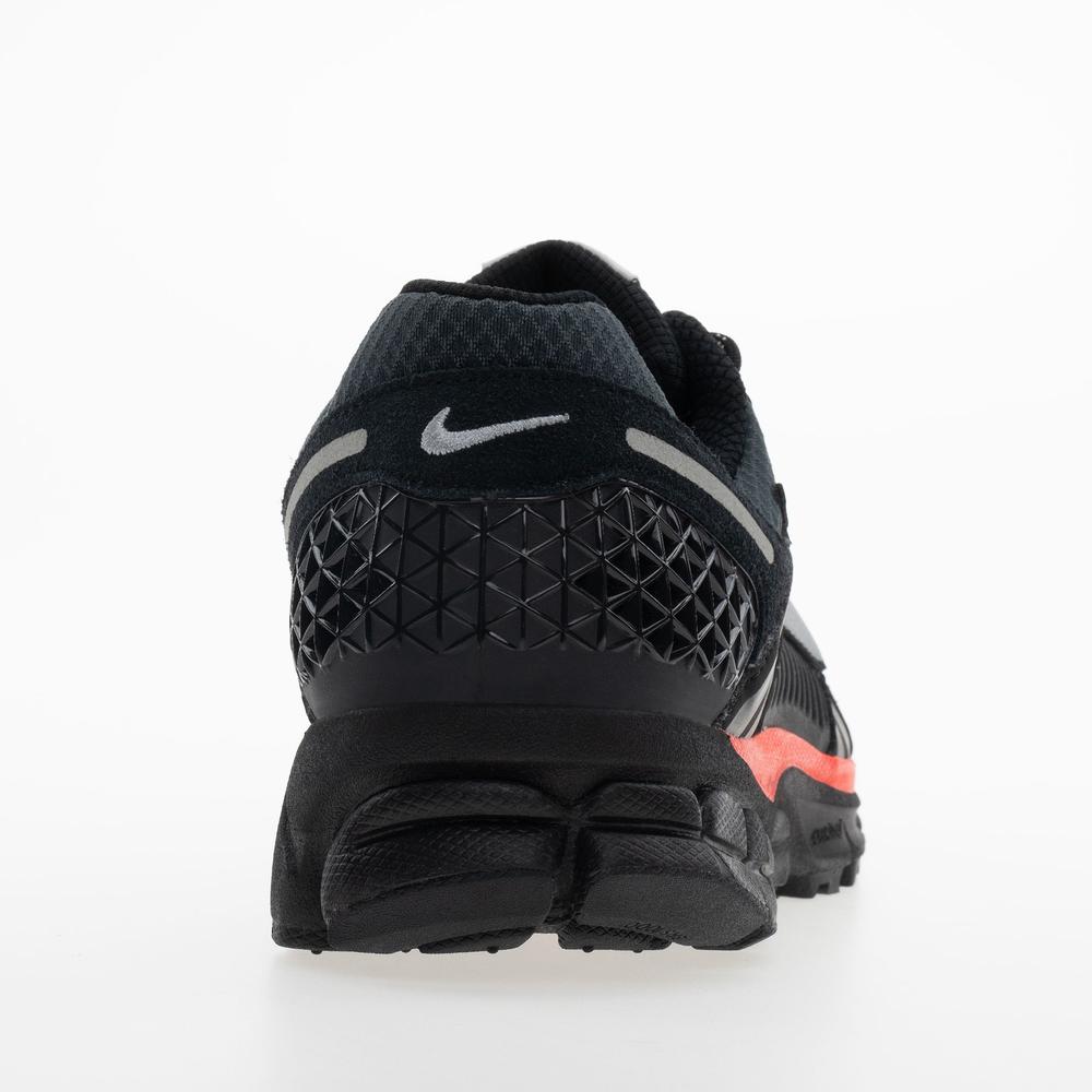 Pánske topánky Nike Zoom Vomero 5 HV2527-002 - čierne