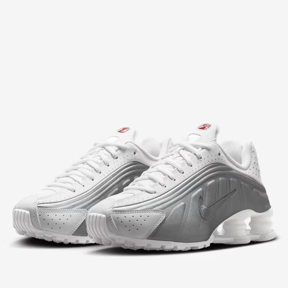 Detské topánky Nike Shox R4 CW2626-101 - biele