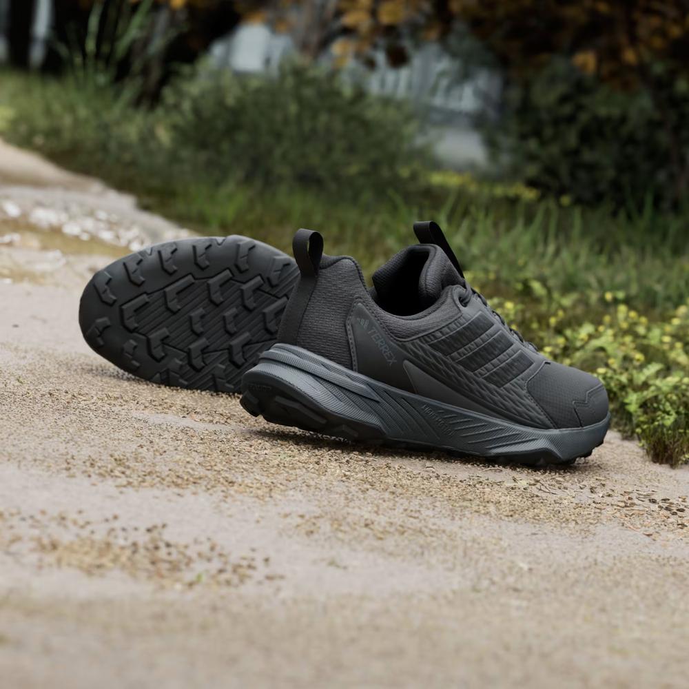 Topánky pánske adidas Terrex Tracefinder 2 Climaproof JI0274 - čierne