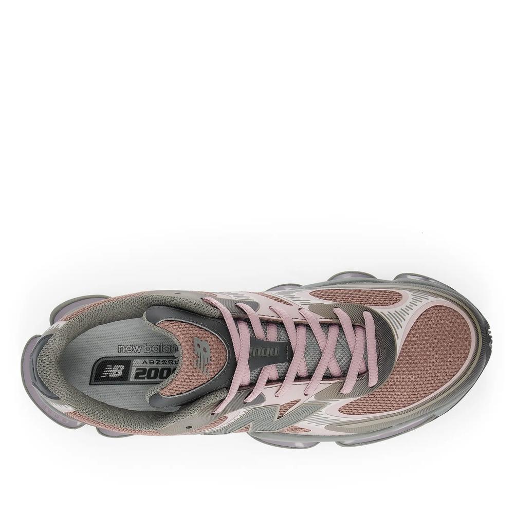 Unisex topánky New Balance U20002T8 - hnedé