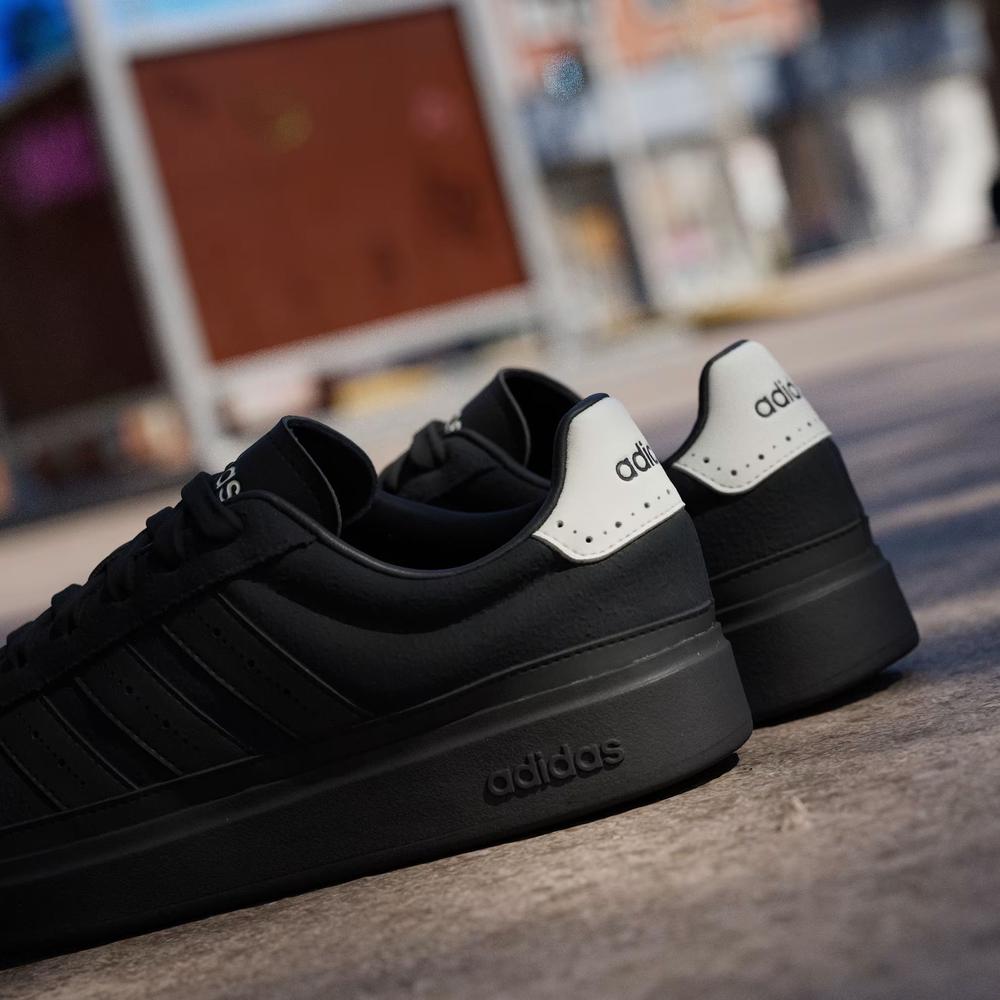 Pánske topánky adidas Sportswear Courtwave KI9955 - čierne