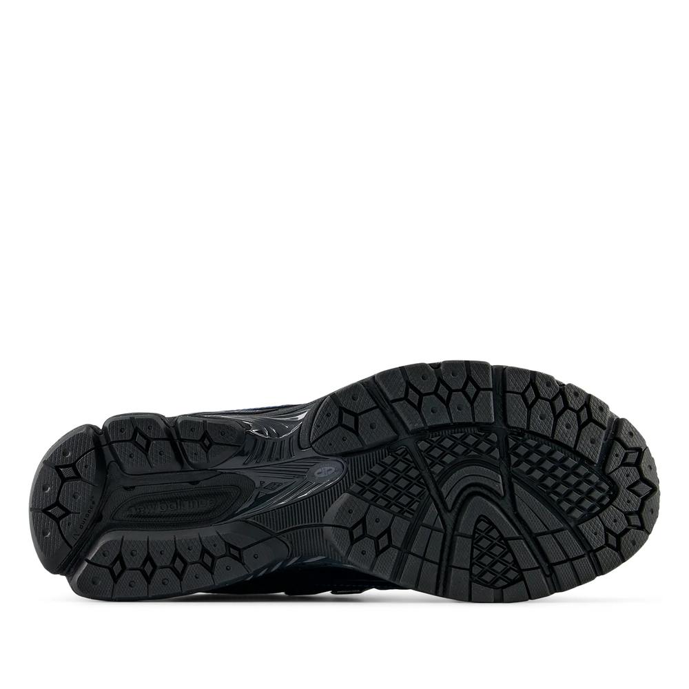 Pánske topánky New Balance M1906RWE - čierne