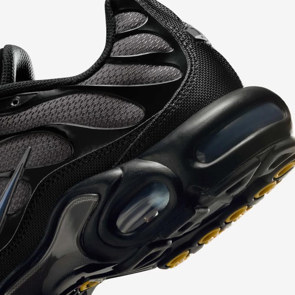Pánske topánky Nike Air Max 2020 DM0032-018 - čierne