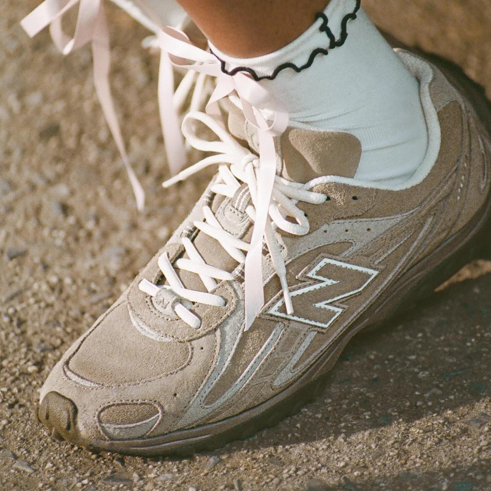 Unisex topánky New Balance U204LMMA - béžové