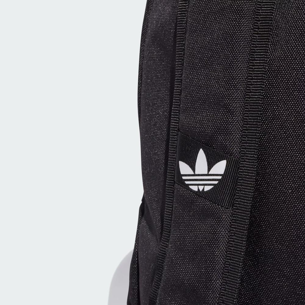 Ruksak adidas Originals Adicolor JX0209 - čierne