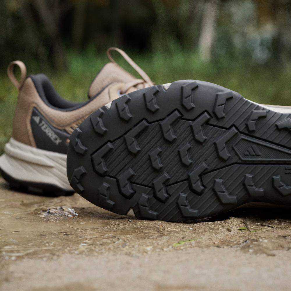 Topánky pánske adidas Terrex Tracefinder 2 Climaproof JR7771 - hnedé