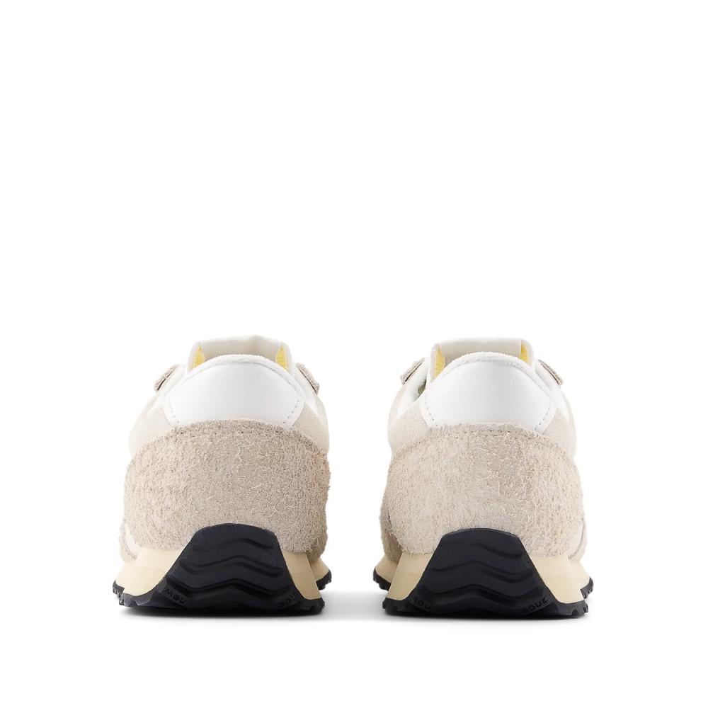 Unisex topánky New Balance U4711H9 - béžové