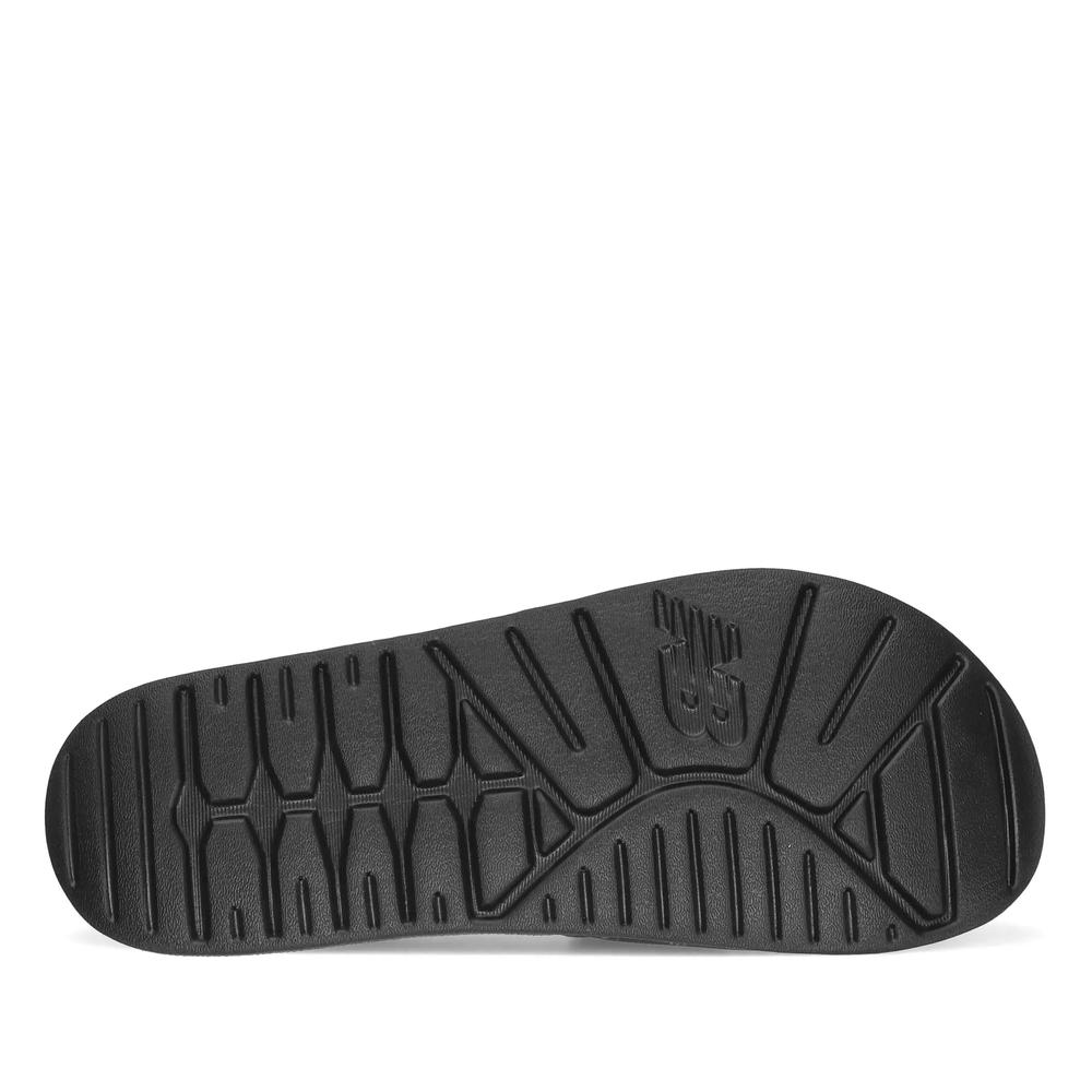 Klapky New Balance SUF200A3 - čierne