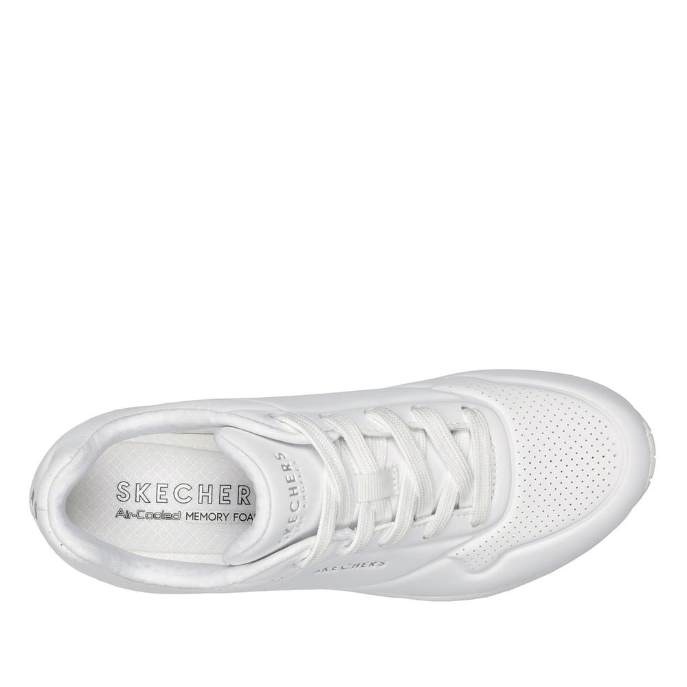 Topánky Skechers Uno Stand on Air 73690W - biele