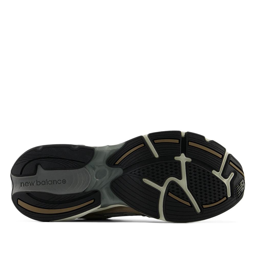 Unisex topánky New Balance U20107RI - hnedé