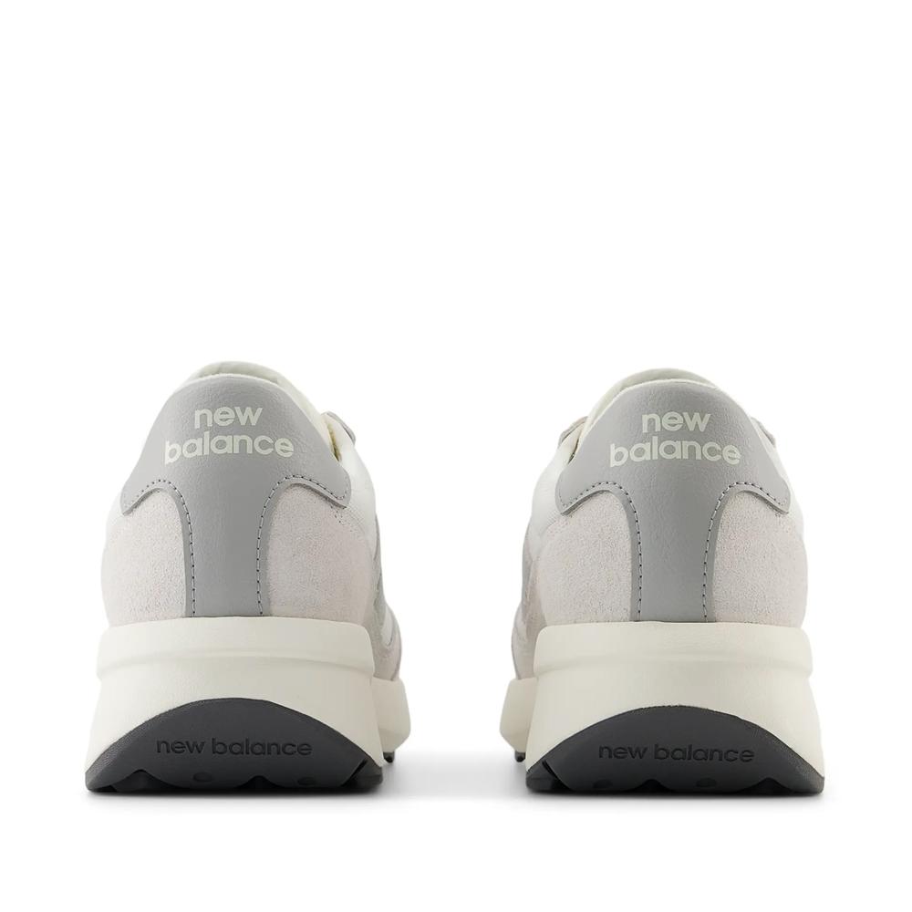 Topánky New Balance GS370AA - šedý