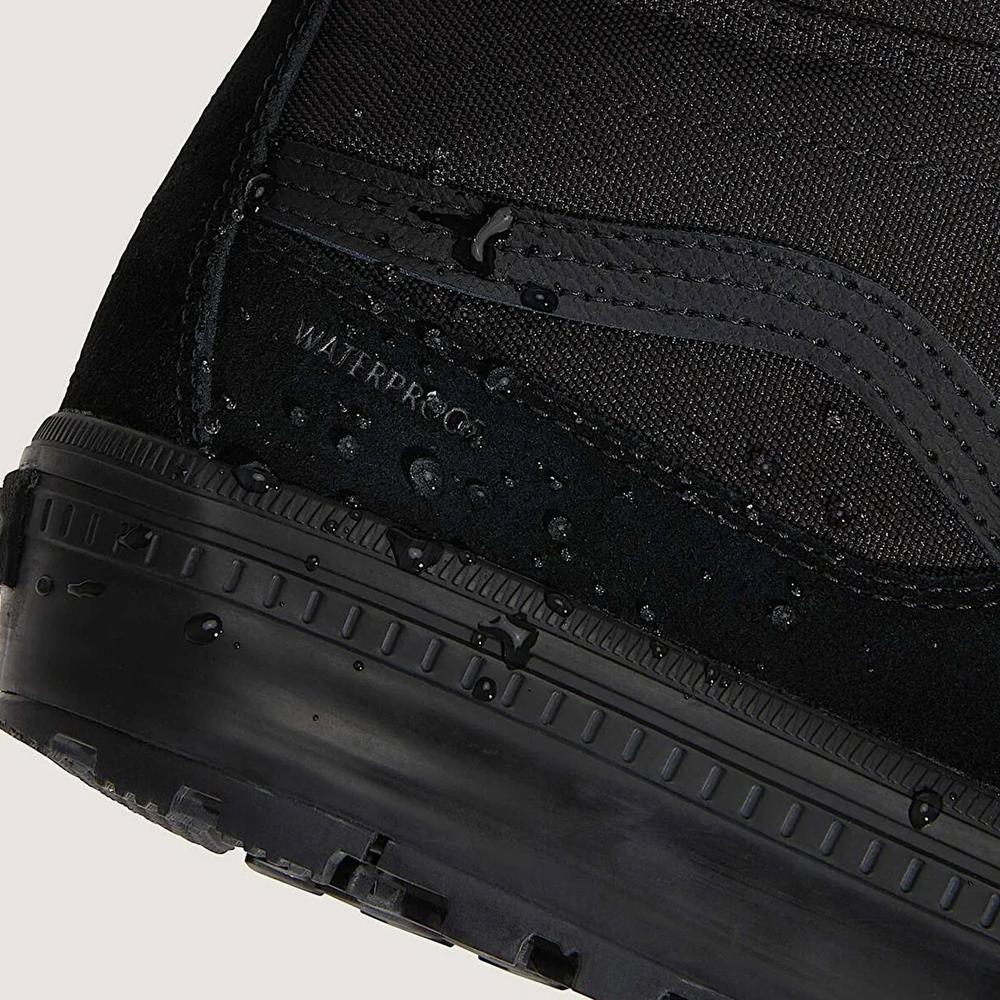 Dámske topánky Vans SK8-Hi Waterproof VN000DAQBKA1 - čierne