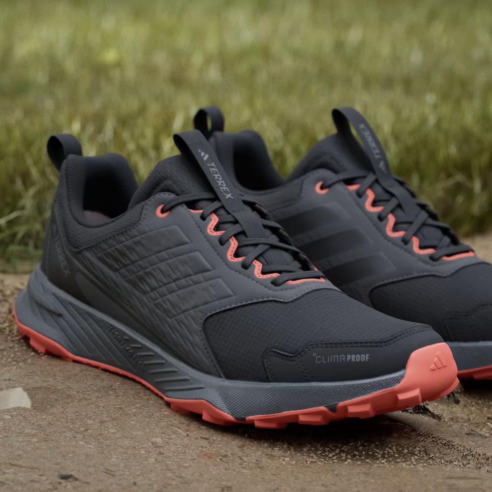 Topánky pánske adidas Terrex Tracefinder 2 Climaproof JR9134 - čierne