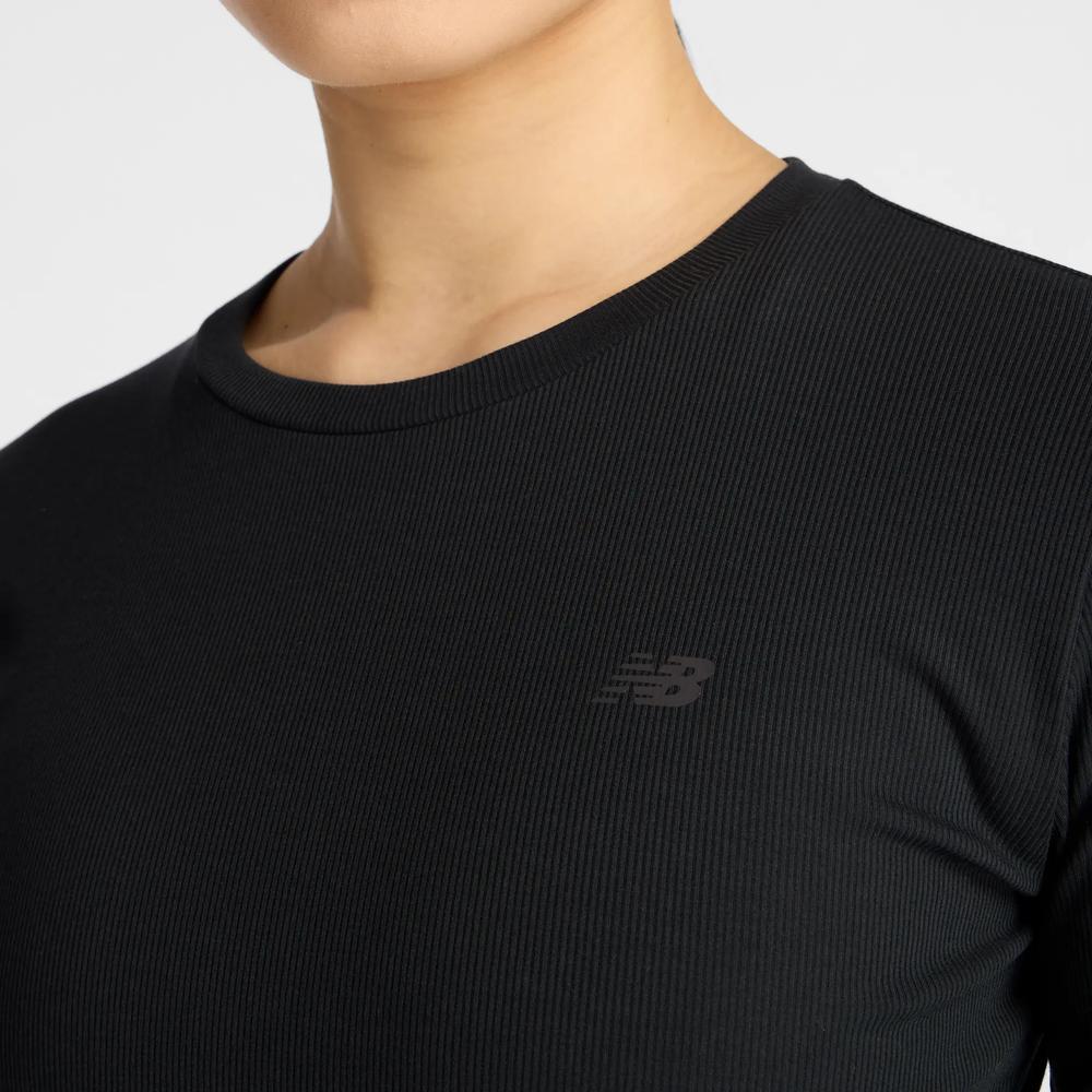 Dámske tričko New Balance WT53133BK - čierne