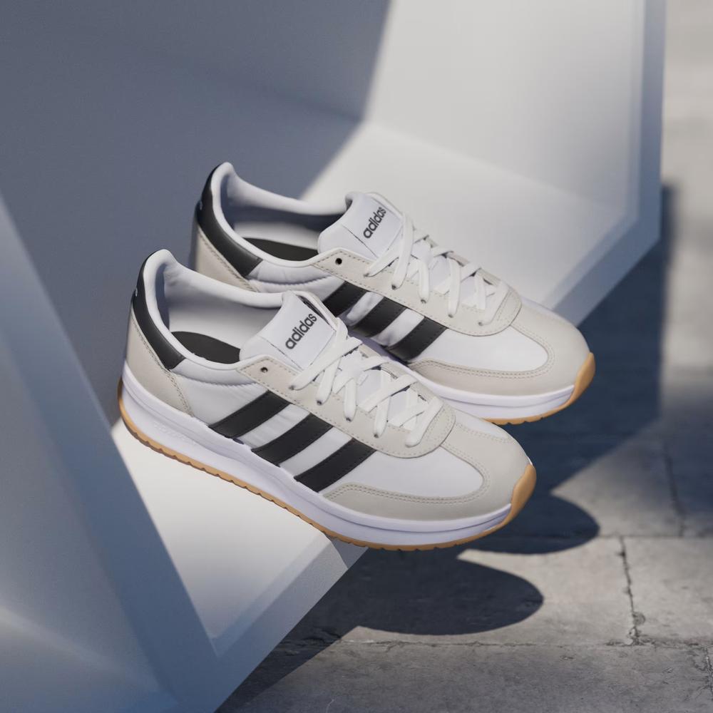 Topánky adidas Run 70S IH8594 - biele