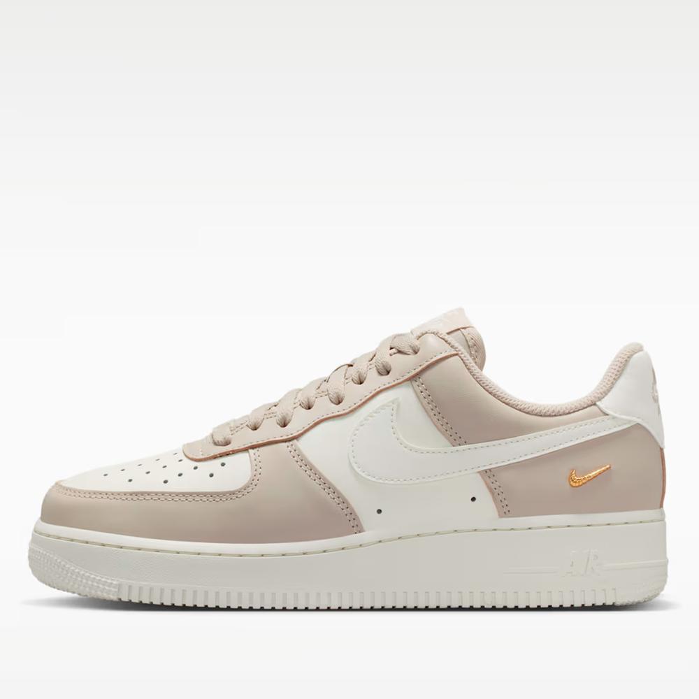 Dámske topánky Nike Air Force 1 '07 IV5197-200 - béžové