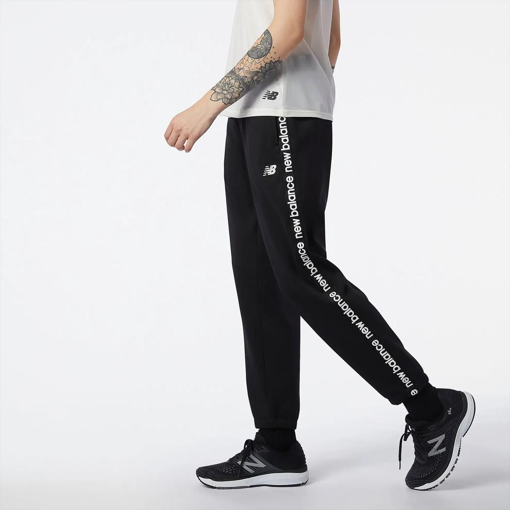 Dámske nohavice New Balance WP13176BK – čierne