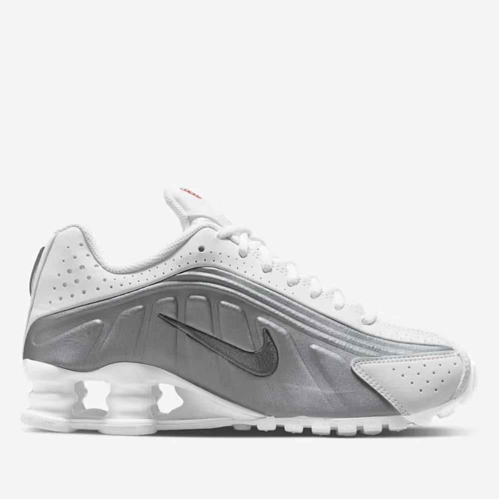 Detské topánky Nike Shox R4 CW2626-101 - biele