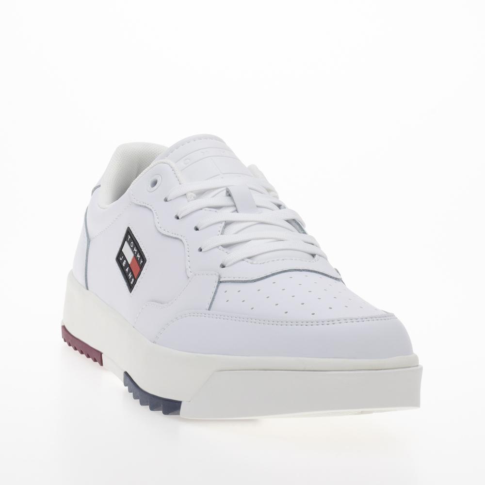 Topánky Tommy Jeans Essential Retro Leather Half Cleat EM0EM00899-YBR - biele