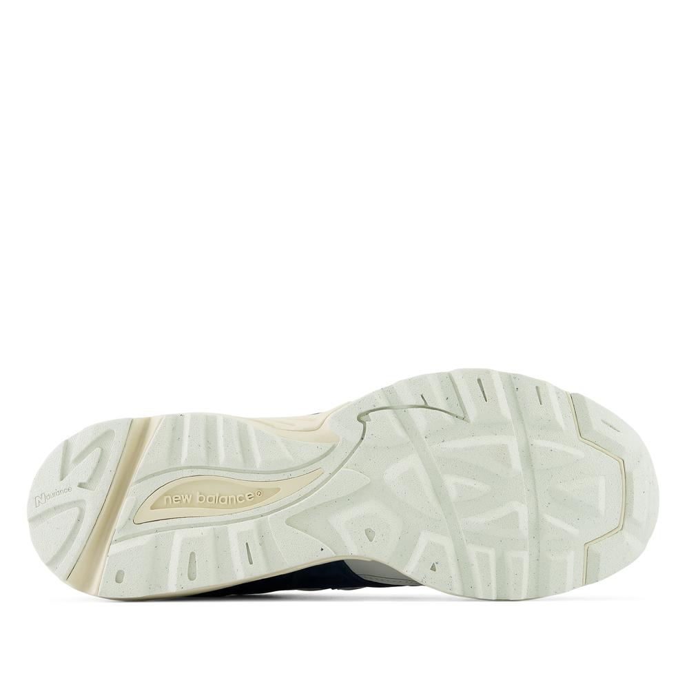 Unisex topánky New Balance U880R6ZZ - tmavomodré