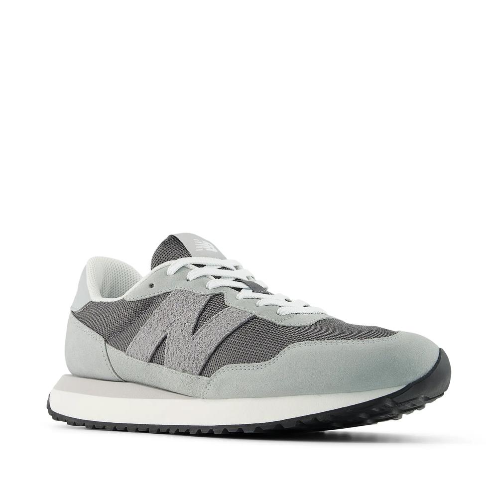 Unisex topánky New Balance M2373IT - šedý