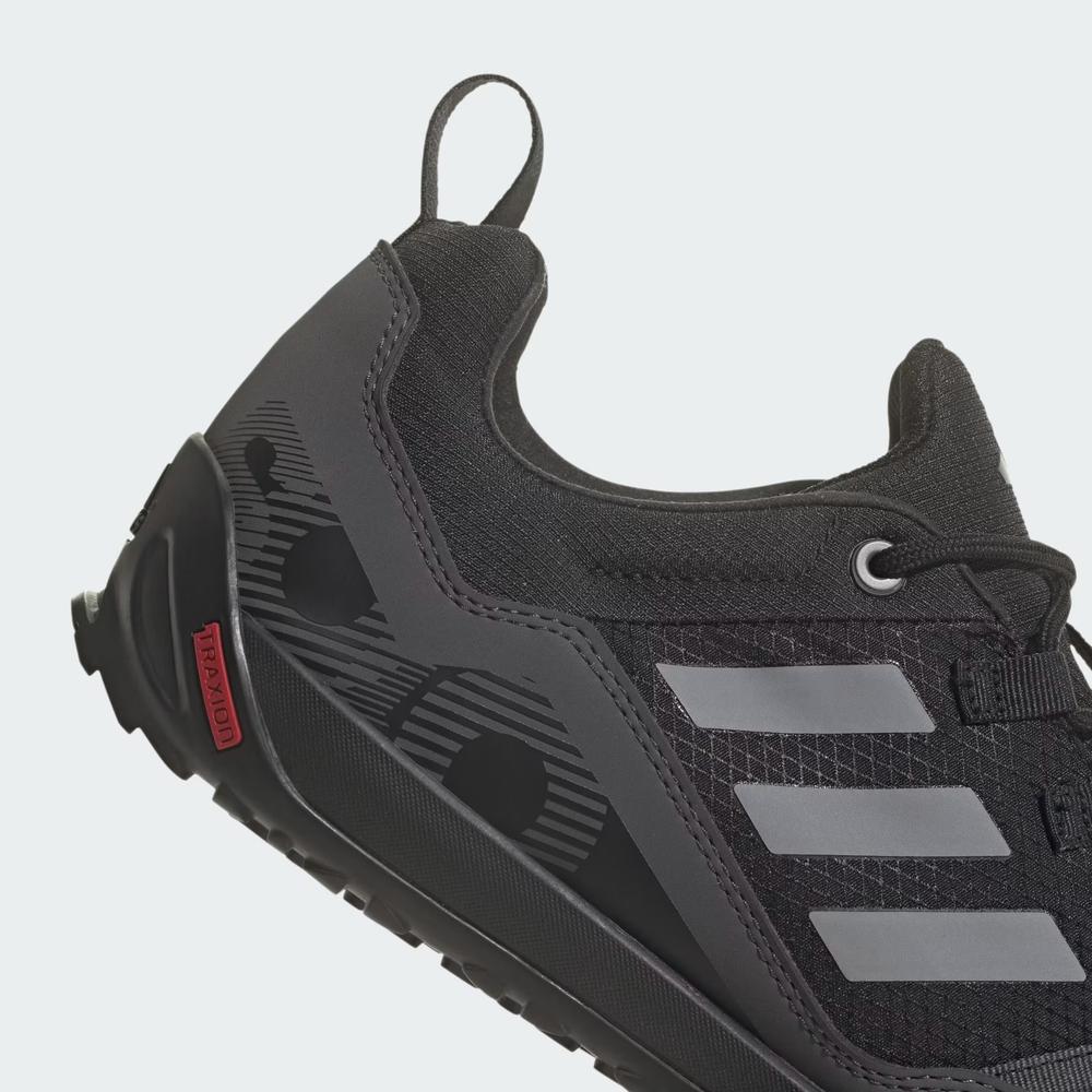 Topánky adidas Terrex Swift Solo 2.0 Hiking IE6901 - čierne