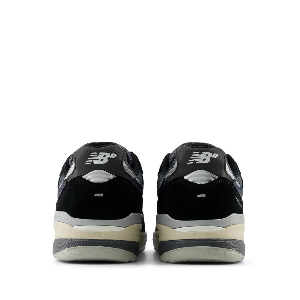Pánske topánky New Balance Numeric UN933BNT - čierne